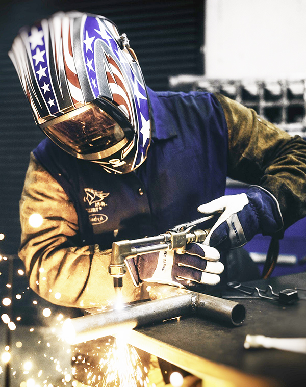 welder image